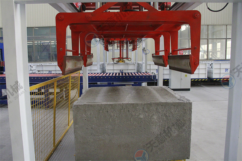 水泥發泡保溫板生產線 泡沫混凝土保溫板設備 發泡水泥板生產設備